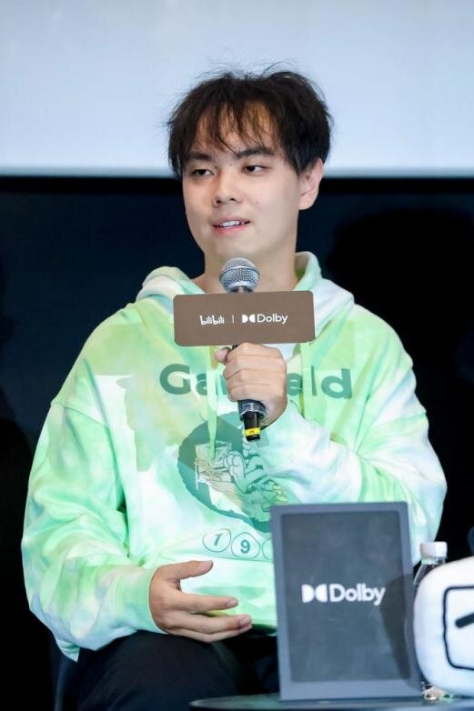 长篇纪录片《游戈在风暴之中》观影会在京举行