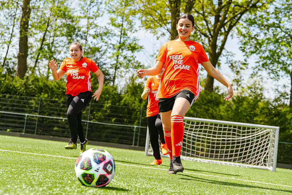 Just Eat stärkt den Frauenfussball und bereichert das Stadionerlebnis