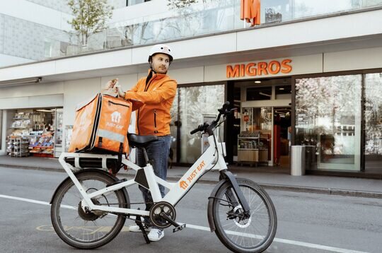 Migros-Produkte über Lieferplattform zu regulären Ladenpreisen