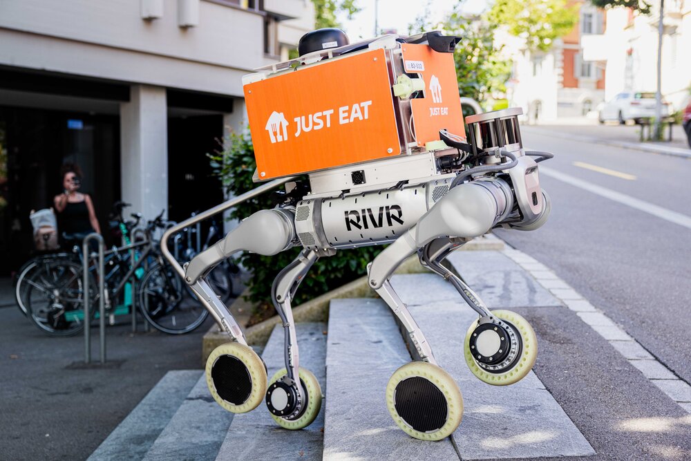 Just Eat x RIVR_01.jpg