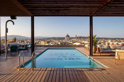 The Social Hub Florence Lavagnini - Rooftop Pool ©Nuri Rashid