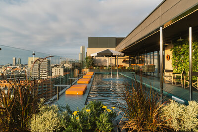 The Social Hub Barcelona - SíSí Rooftop Restaurant ©maxibellucci