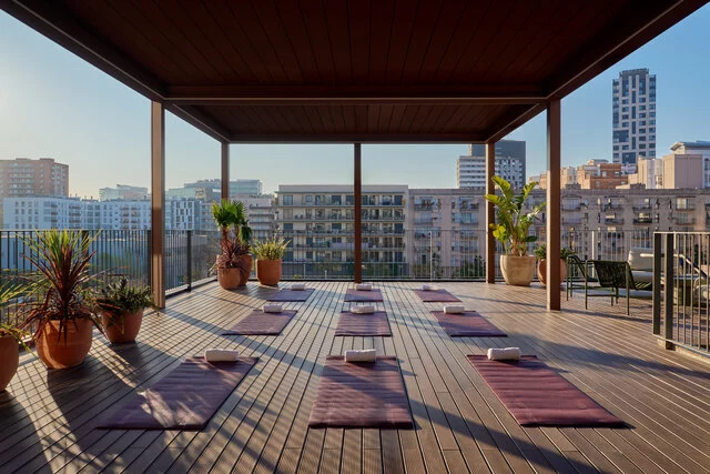 The Social Hub Barcelona - Rooftop Pool & Terrace
