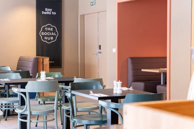 The Social Hub Paris - Breakfast Room ©HediHamadache