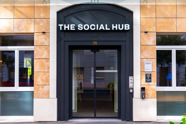 The Social Hub Paris - Entrance ©HediHamadache