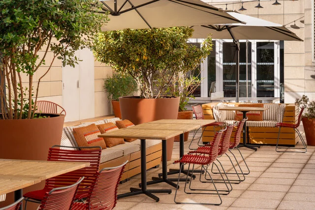The Social Hub Paris - Terrasse ©HediHamadache
