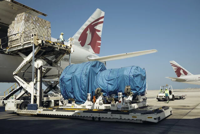 QR Cargo 1