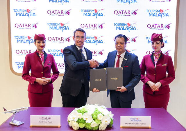 Qatar Airways MoU with Tourism Malaysia.JPG