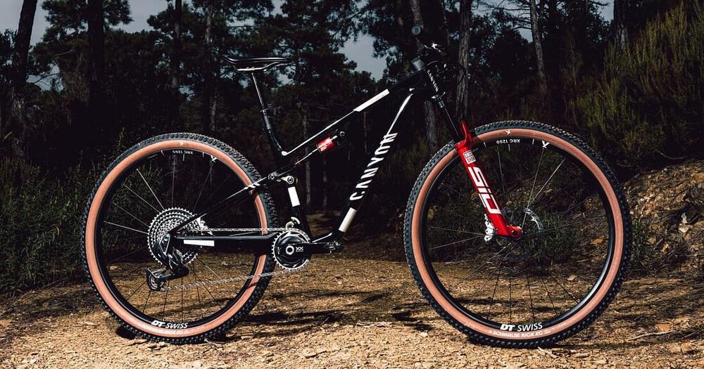Radikal bei Gewicht, Preispolitik und Handling: XXL-Update für das beliebte Racebike