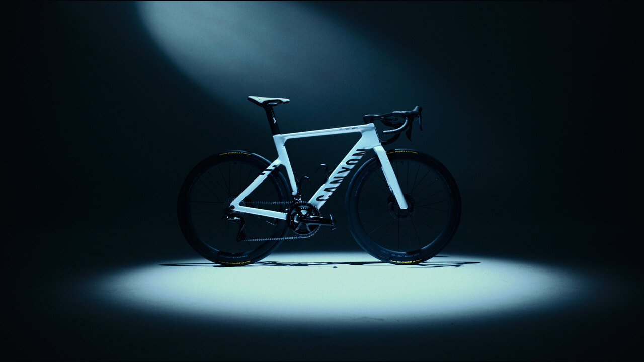 PURE CONFIDENCE. PURE CYCLING. CANYON UNVEILS THE NEW ENDURACE CFR 