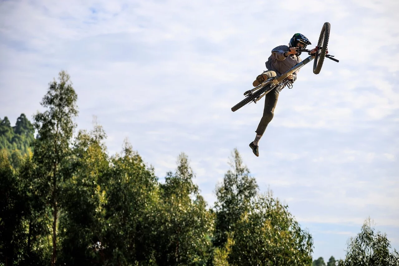 2026_ACT_Torque_AL_Custom bike - Lukas Schafer - Darkfest_x_ALL (50)-as_jpg.jpg