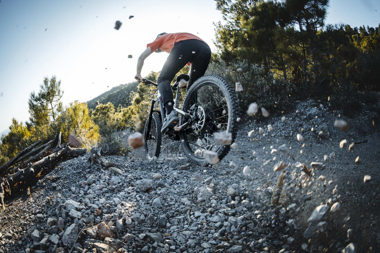 2026_ACT_Strive_ON_Finale_Ligure_Action_Shoot_4294_ALL_6556_uvyela.jpg
