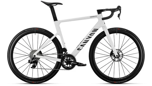 2027_FULL_endurace_cf-slx-7-axs_4431_R130_P01