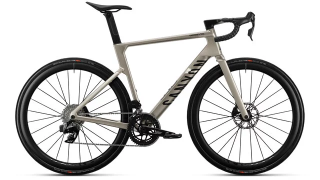 2027_FULL_endurace_cf-slx-7-axs_4431_R130_P02