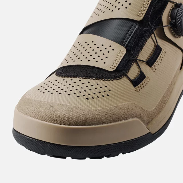 2026_top-4_Apparel_CAYN-Canyon-Loamr-Clip-MTB-shoe_9102452_BG_toe-cap