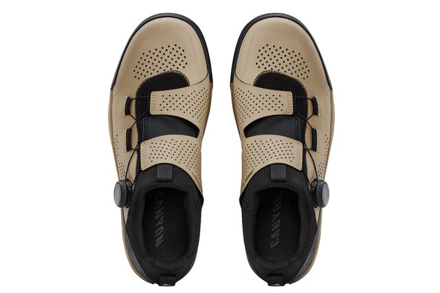 2026_alt-2_Apparel_CAYN-Canyon-Loamr-Flat-MTB-shoe_9102453_BG_top-view-pair.jpg