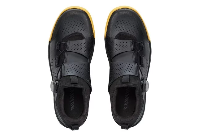 2026_alt-2_Apparel_CAYN-Canyon-Loamr-Flat-MTB-shoe_9102453_BK_top-view-pair