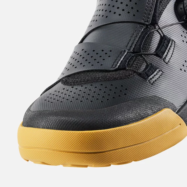 2026_top-4_Apparel_CAYN-Canyon-Loamr-Flat-MTB-shoe_9102453_BK_toe-cap