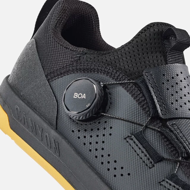 2026_top-3_Apparel_CAYN-Canyon-Loamr-Flat-MTB-shoe_9102453_BK_boa-dial