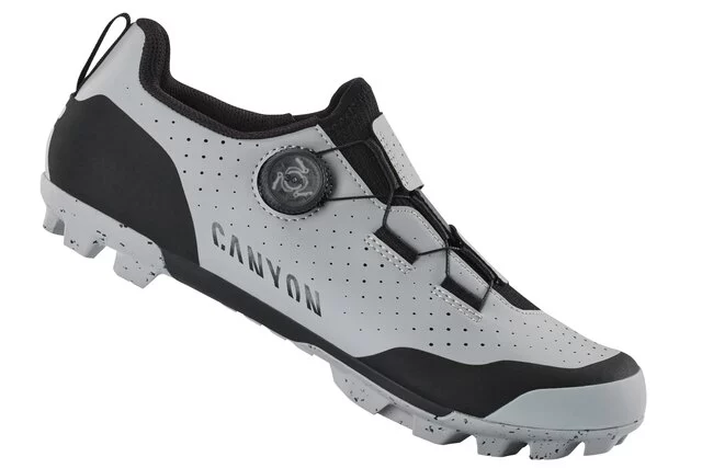 2026_full_Apparel_CAYN-Canyon-Tempr-Off-Road-Shoe_9102451_GY_lateral-view