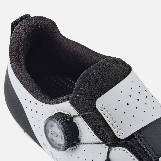 2026_top-2_Apparel_CAYN-Canyon-Tempr-Off-Road-Shoe_9102451_GY_knitted-sock
