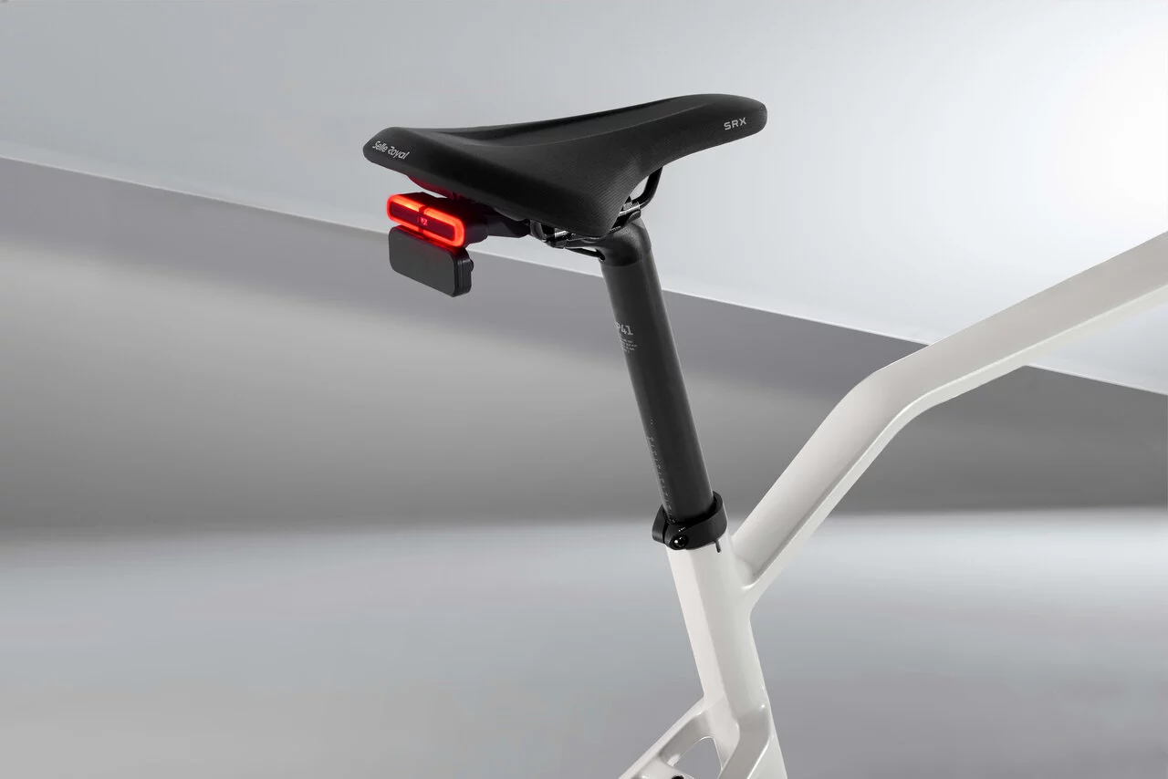 2026_REQ_roadlite-on_cf_4609_-_Job-427-Roadlite-ON-CF-V2X-Red-Dot-Award-Radar.jpg