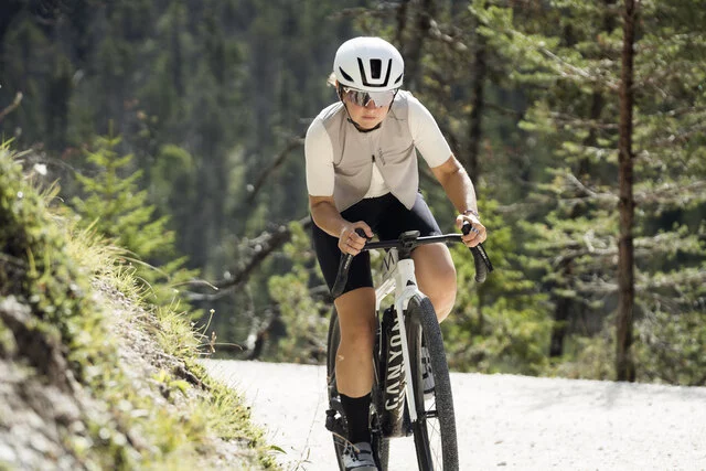 2026_ACT_Grail_CF-SLX_Di2 - Hero Images_4503_ALL (6)