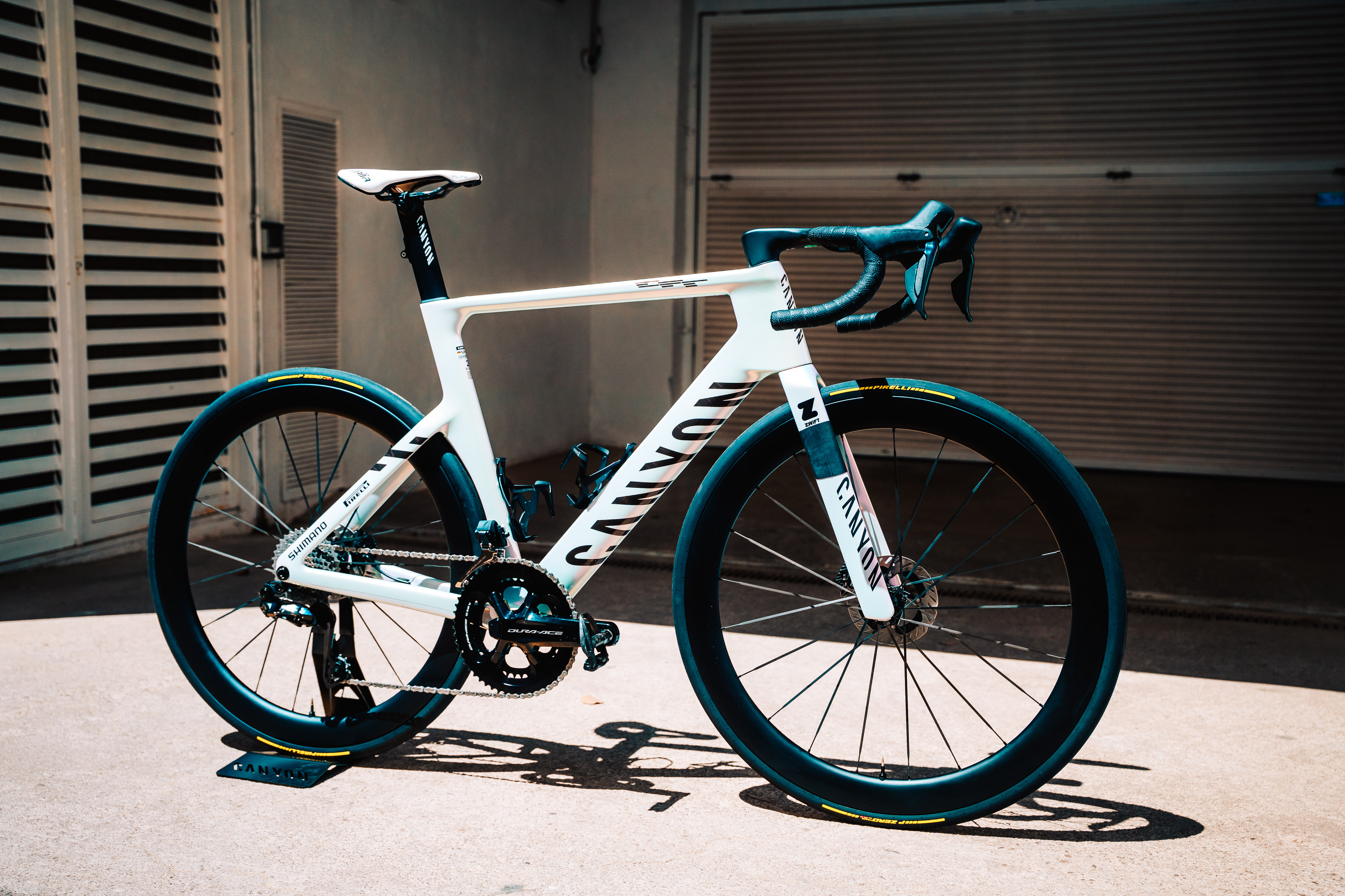 Canyon - TdF - Road-2.jpg