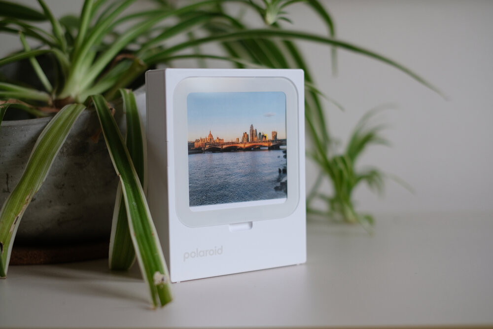 Polaroid Hi-Print 3x3 review - a printer and a photo frame all in one