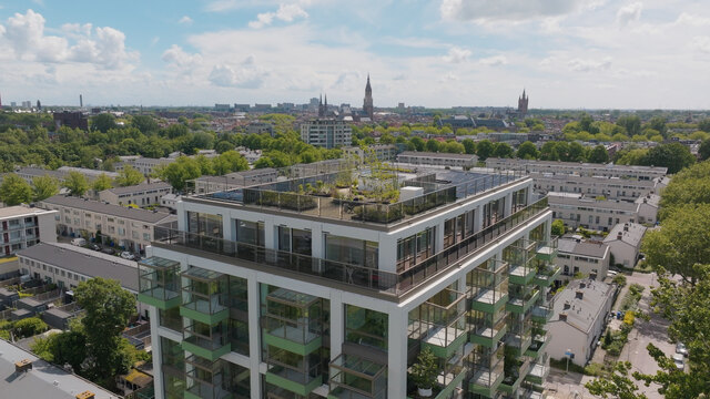 Dak drone view - The Urban Woods Delft.jpg