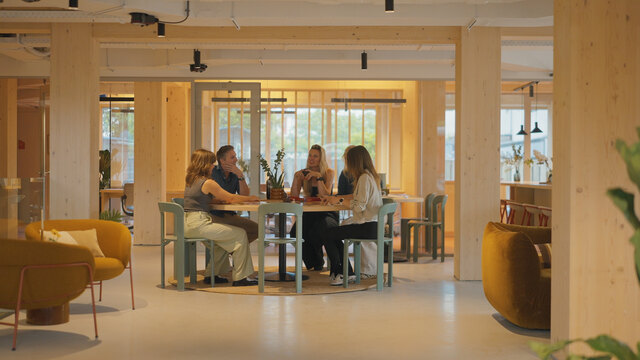 Lobby community - The Urban Woods Delft.jpg