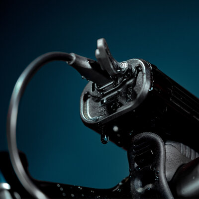 HL_1500x1500_Products_R1_0002_rear Charging port.jpg