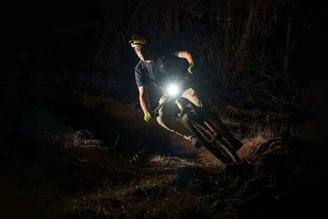 LED_MTB-Eucs_1_0000_2025-Eucs-LezyneHighLumen-03491.jpg
