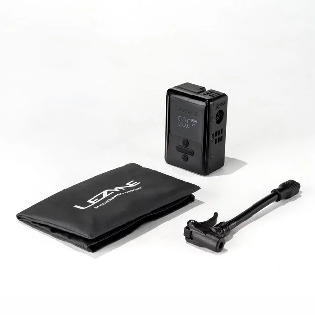 1-EP-EDRIVE-V137_E-Drive_Black_Studio_01