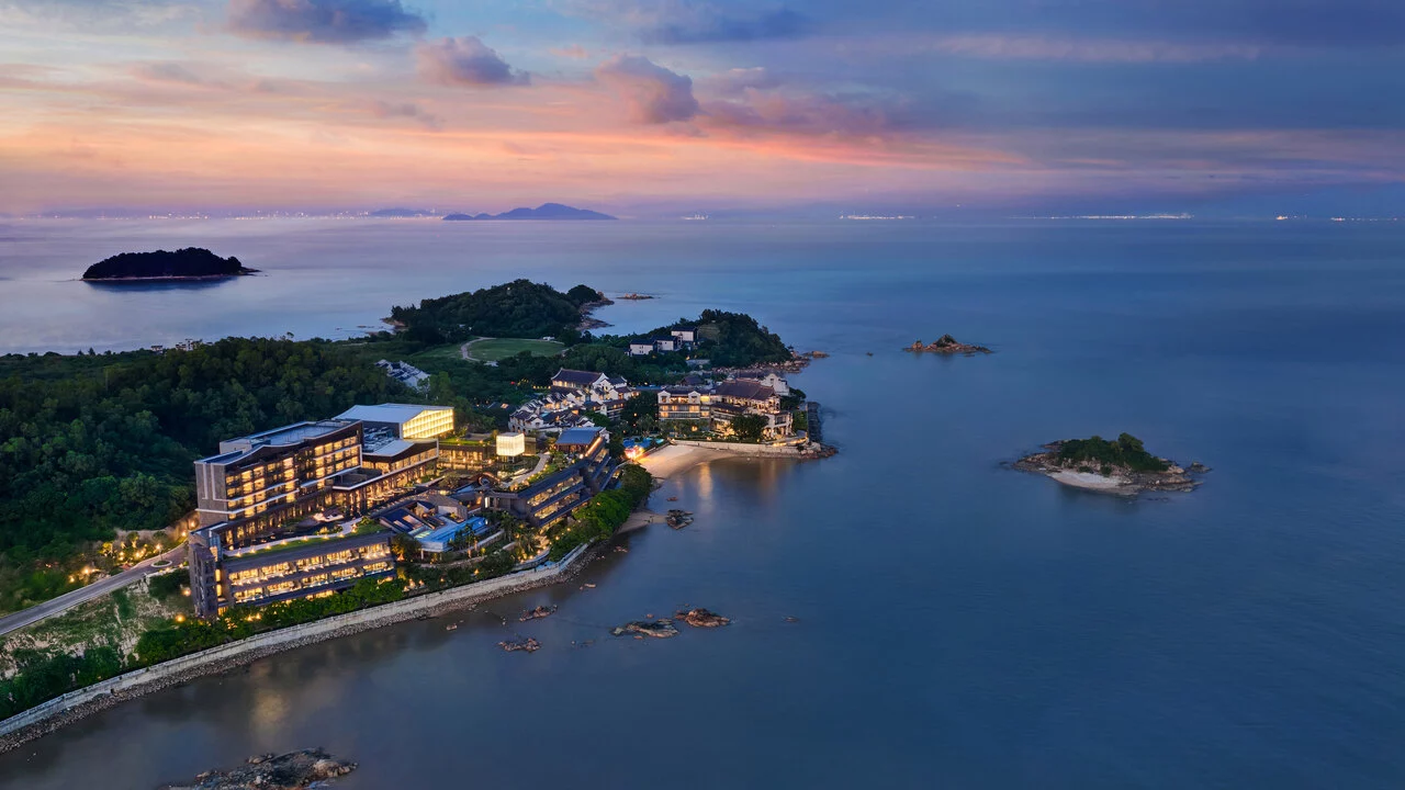 Banyan Tree Zhuhai Phoenix Bay, China.jpg