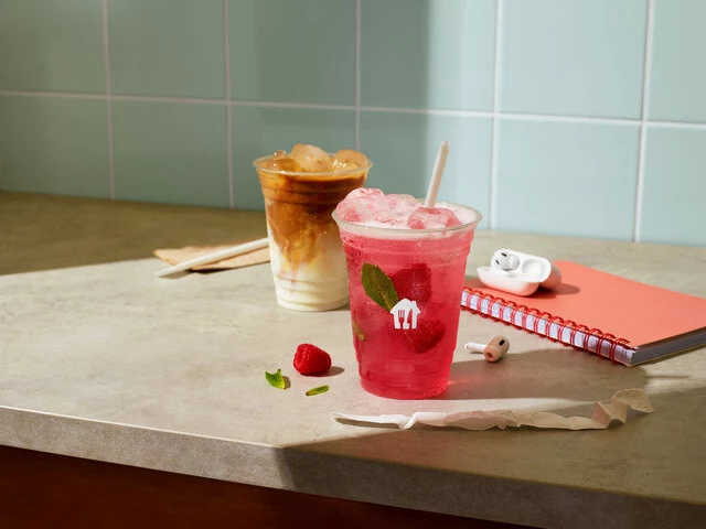 Hybrid_sRGB_ALL_2024_Drink_Pink-Lemonade-Iced-Latte