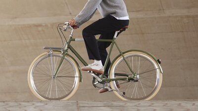 Caferacer_Step-over_Screamin Olive_SS Campaign 2023_1