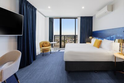 Avani_Melbourne_Jazz_Corner_Residences_Executive_Studio_Bedroom_1