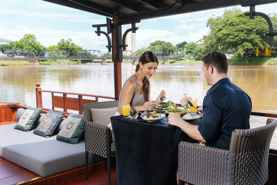 Anantara_Chiang_Mai_Resort_Recreation_Facility_Cruise_Lunch_Couple.jpg