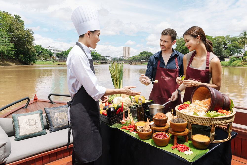 Anantara Chiang Mai Resort’s new cooking classes aboard the Nam Jit launch on 1 October 2025, combining the spice of the north with the stunning scenery found along the banks of the Mae Ping River.