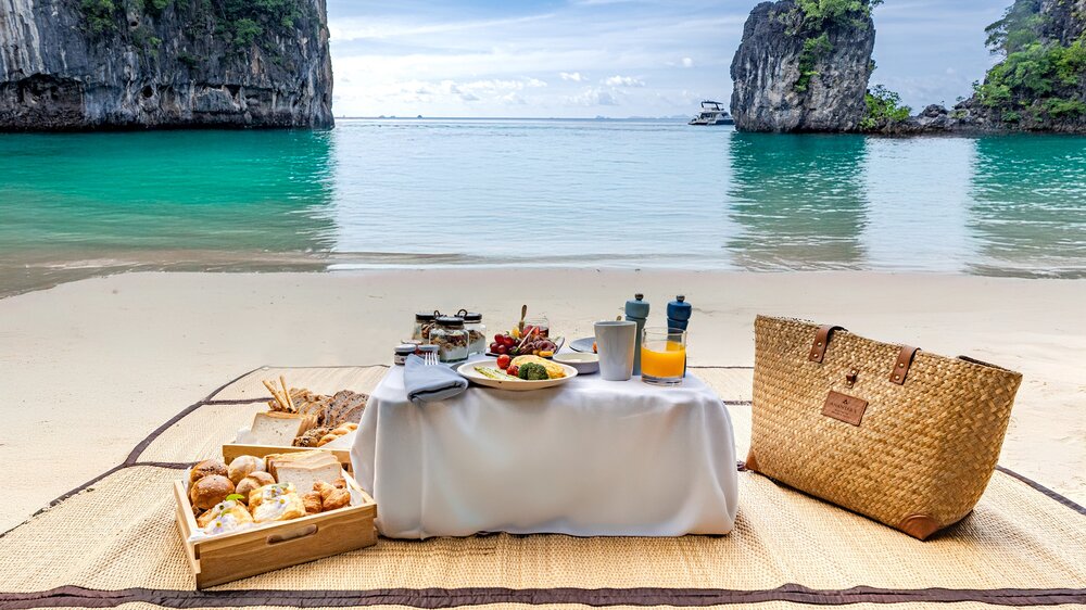 Anantara Koh Yao Yai Resort And Villas_Experiences My Sky Room Breakfast on Beach.jpg.jpg