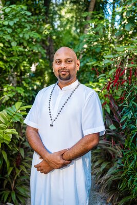 Dr. Jithurag- Anantara Kihavah Maldives Villas