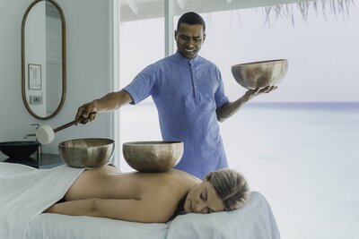 Vinod Narayanan- Anantara Kihavah 1.jpg