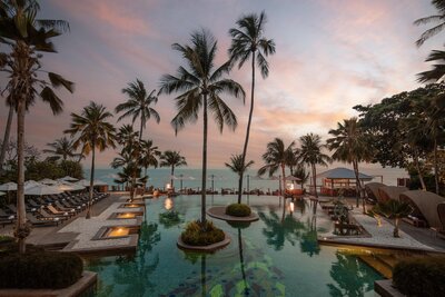 569638-Anantara Bophut Koh Samui Resort_Pool View Wide  Dusk-283388-original-1736160869