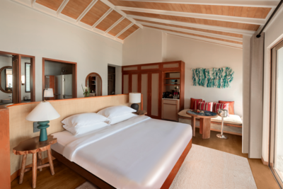 615218-NH_Collection_Maldives_Reethi_Resort_Room_Over_Water_Villa-b2c64c-original-1759207531