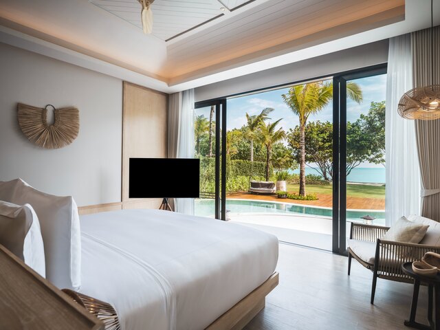 Anantara Koh Yao Yai Resort And Villas_Guest Room Beachfront Pool Villa Interior Bedroom.jpg