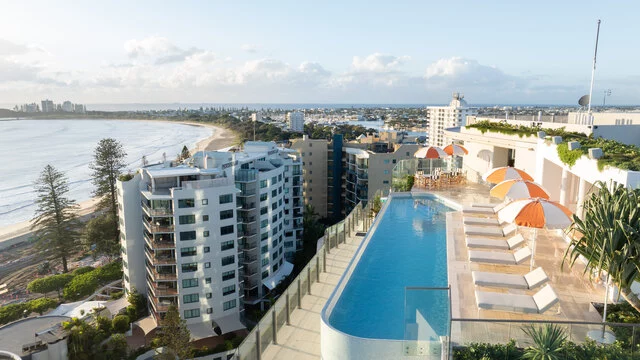Avani Mooloolaba Beach Hotel - Rooftop Pool - Exterior