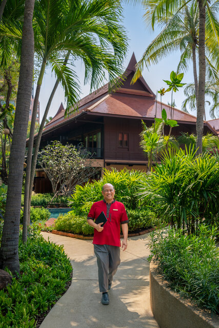 Khun Alex, Anantara Hua Hin Resort.jpg