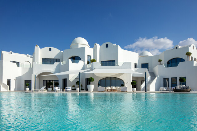 Anantara Retreat Santorini Abu Dhabi.jpg