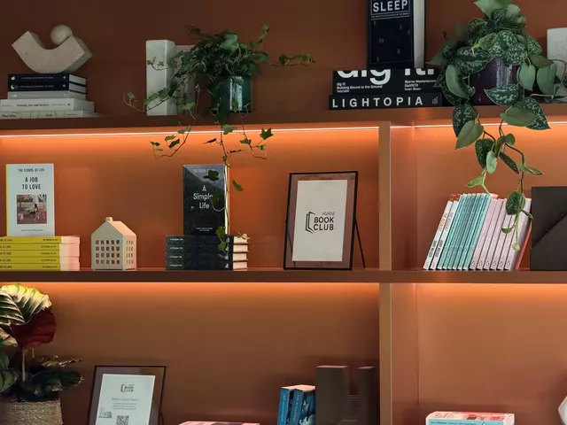 Avani Musuem Quarter Amstersam_Book Corner (6)